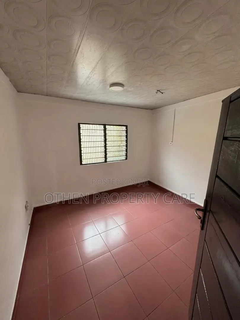 1bdrm Apartment in Othen Estate Consult, Mile 7 for rent