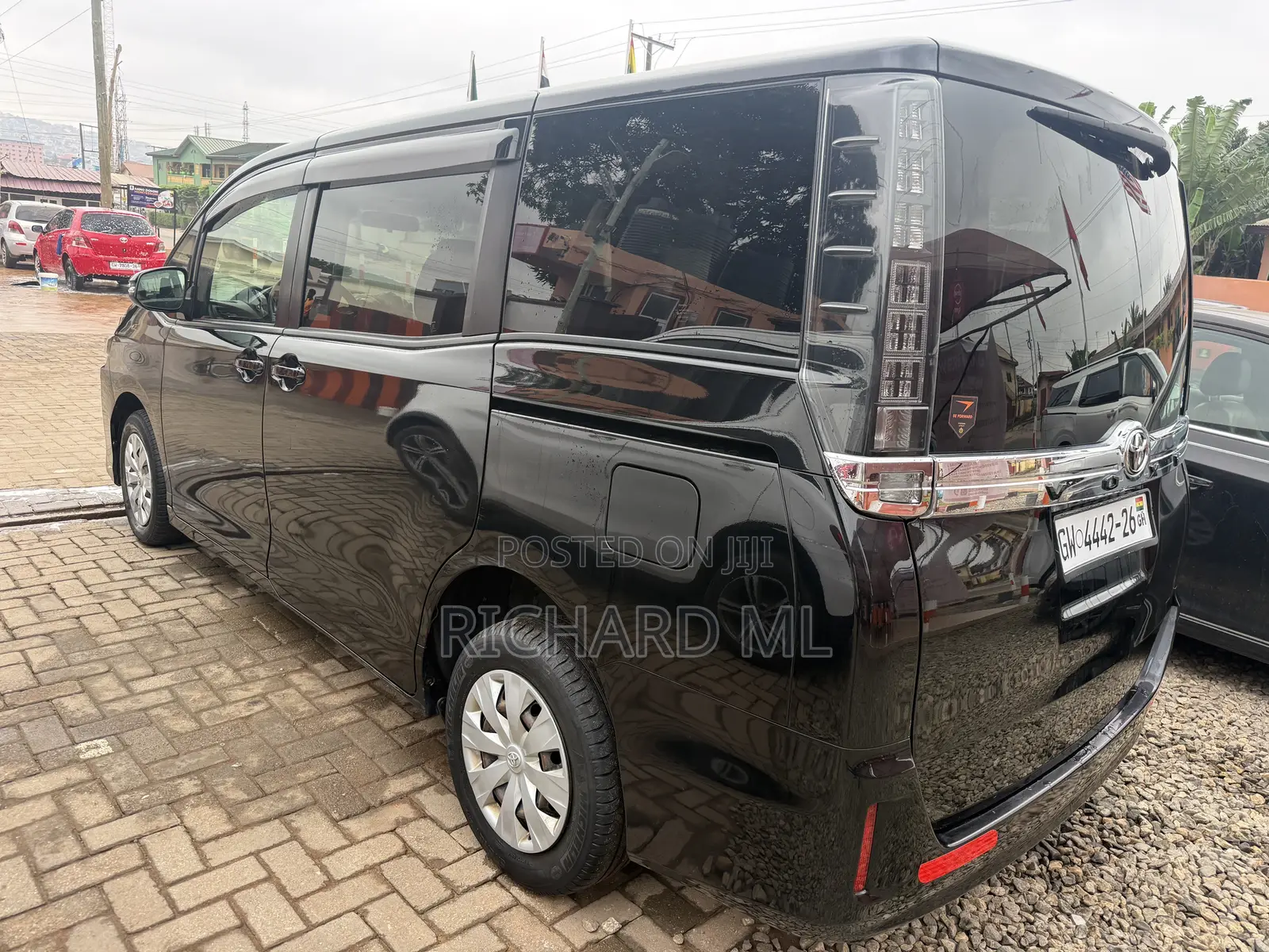 Toyota Voxy X 4WD 8-Seater 2016 Black