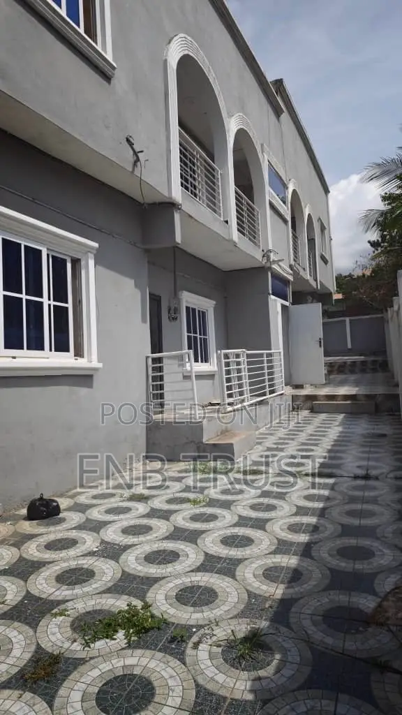 9bdrm Apartment in Ashongman Estate, Pure Water for sale