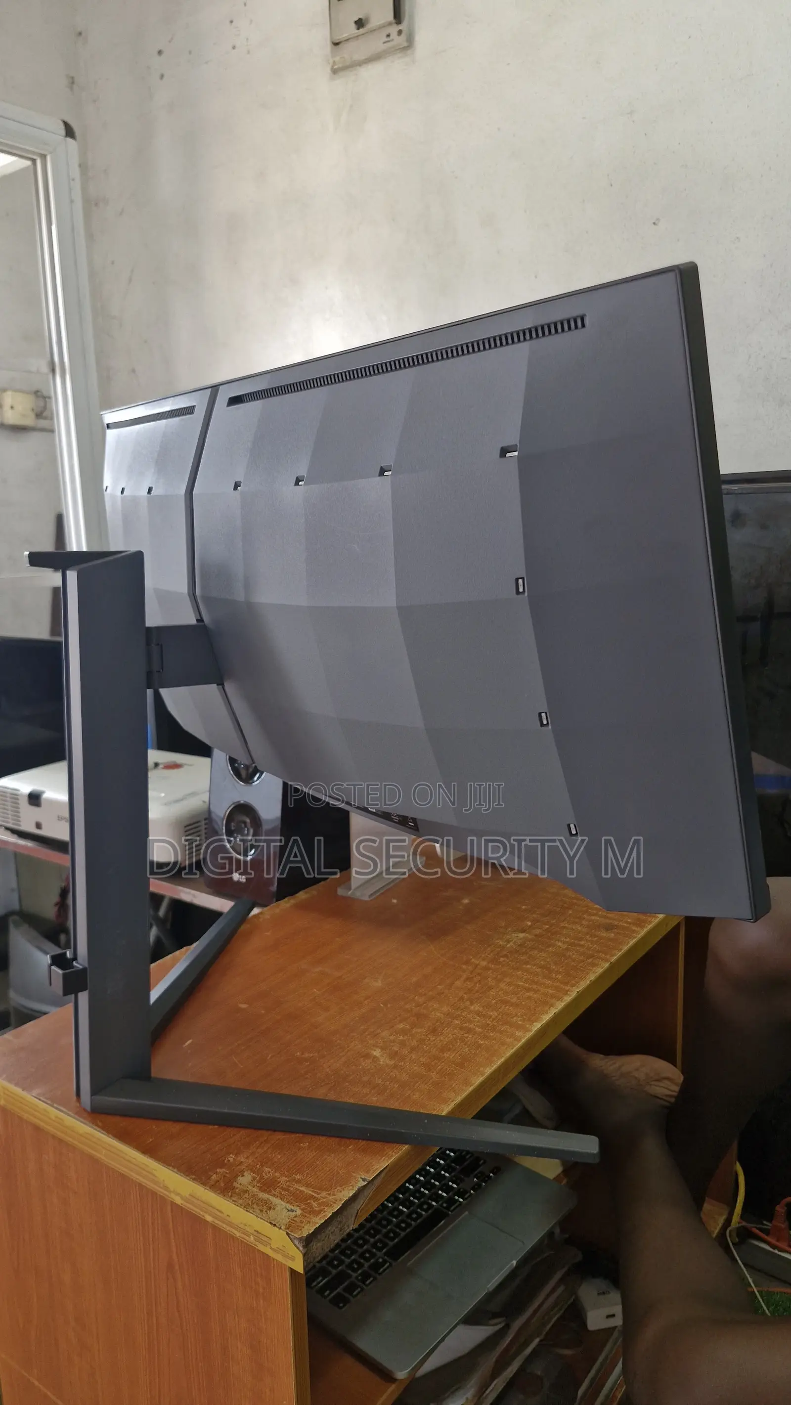 Evnia Curved Gaming Monitor QD OLED Gaming Monitor