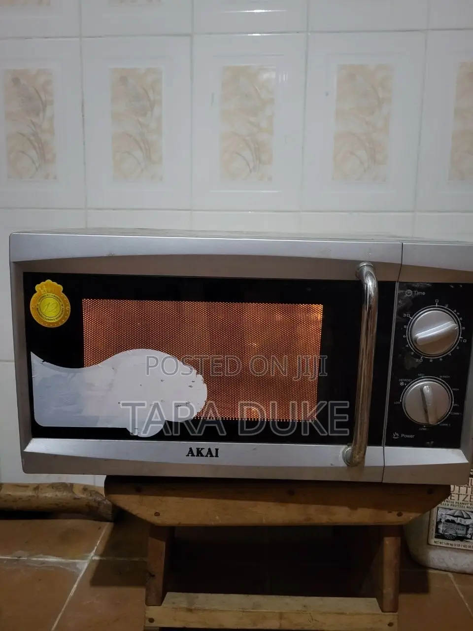 Akai Microwave Oven