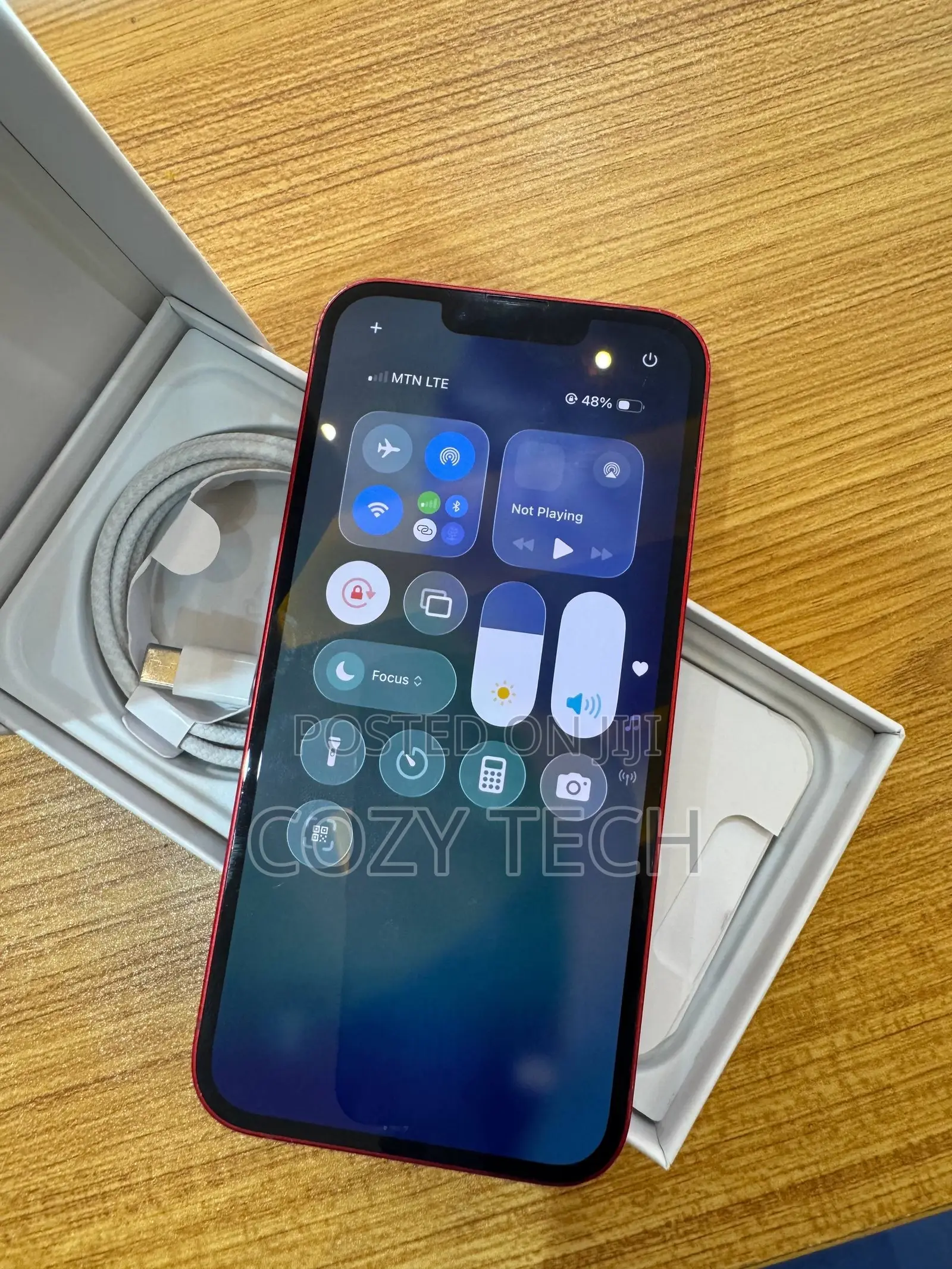 Apple iPhone 13 128 GB Red