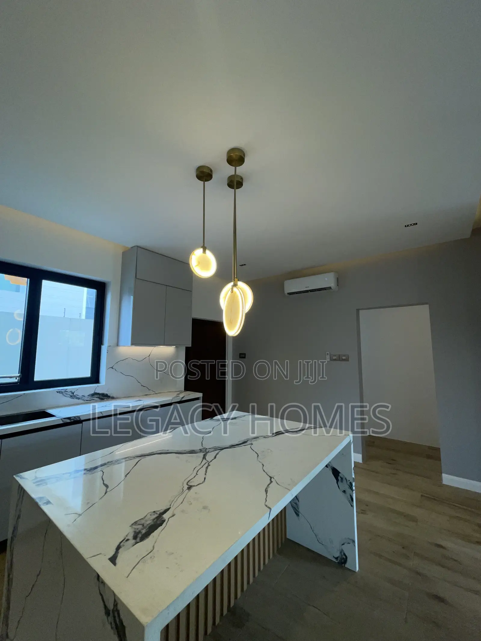 4bdrm House in Dzowulu, Dzorwulu for sale
