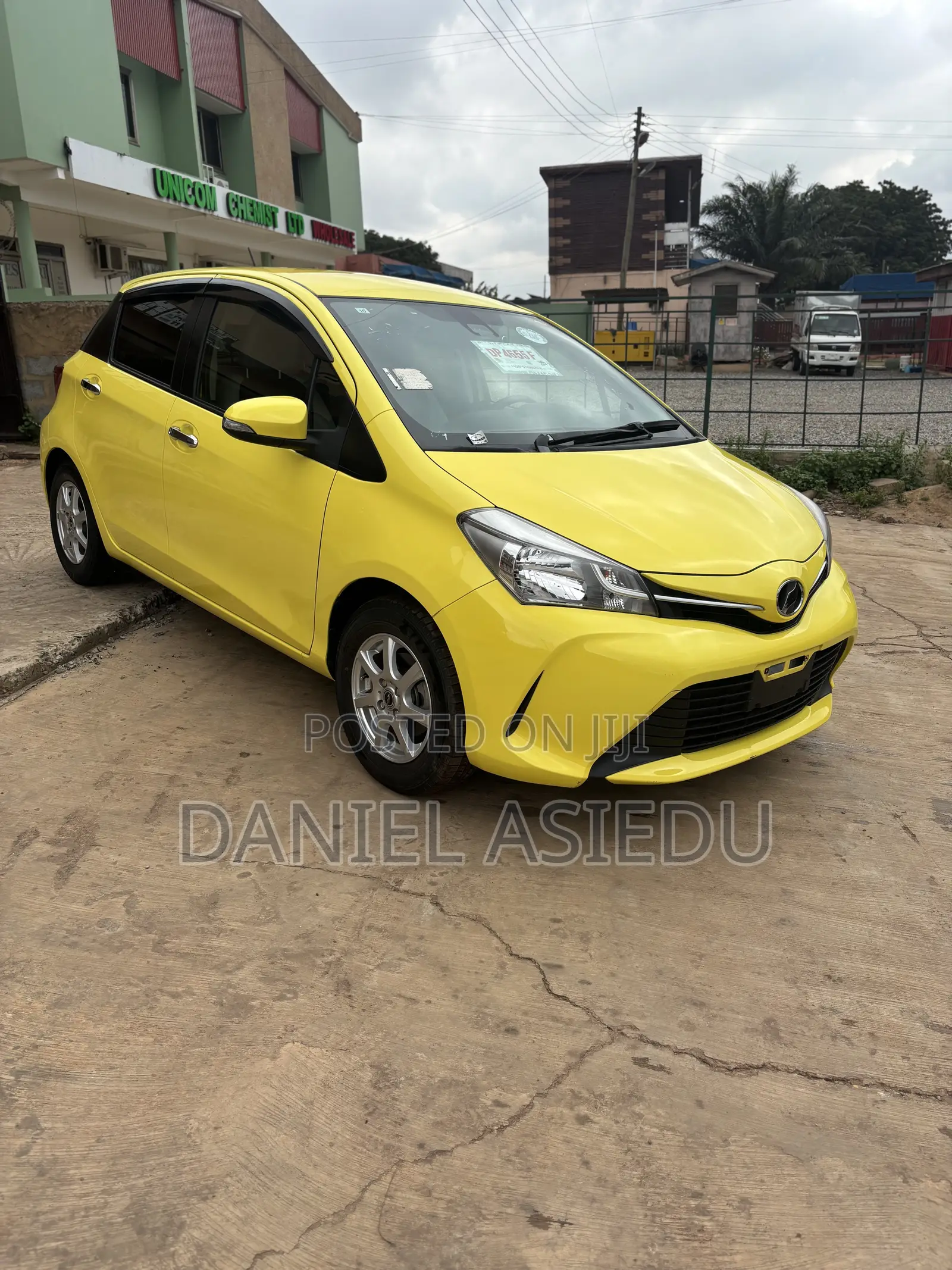 Toyota Vitz 1.3 AWD 3dr 2015 Yellow