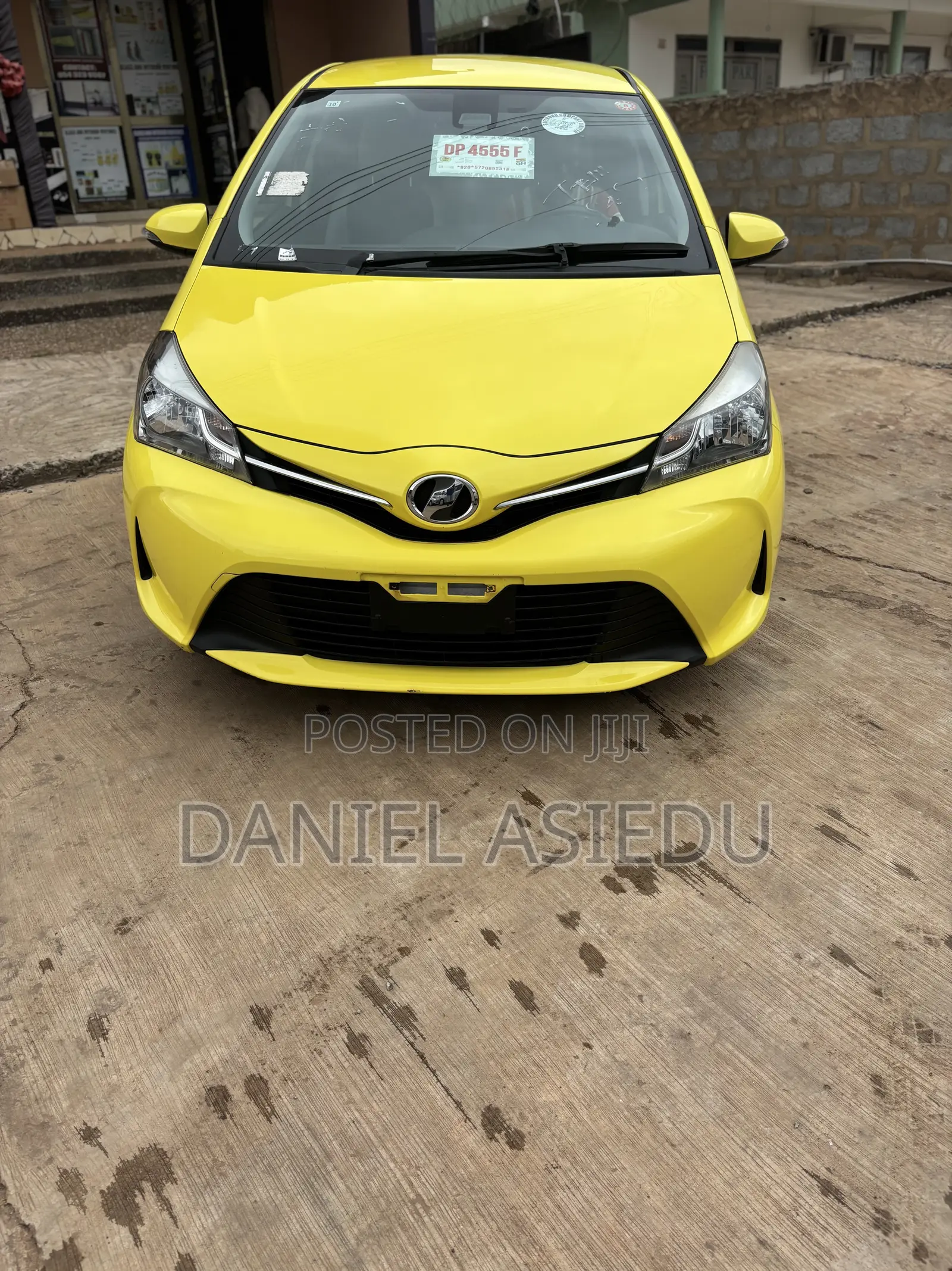Toyota Vitz 1.3 AWD 3dr 2015 Yellow
