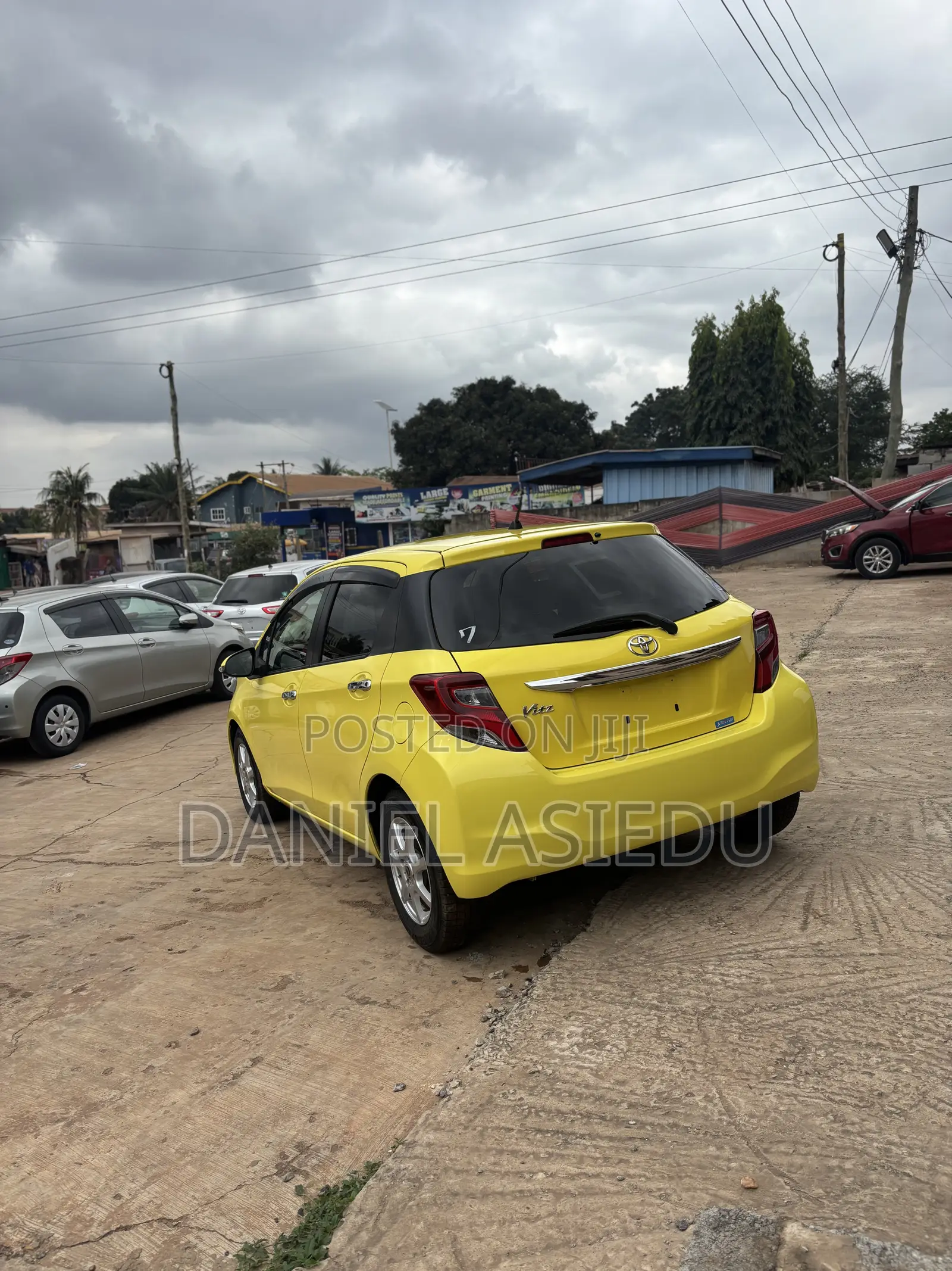 Toyota Vitz 1.3 AWD 3dr 2015 Yellow