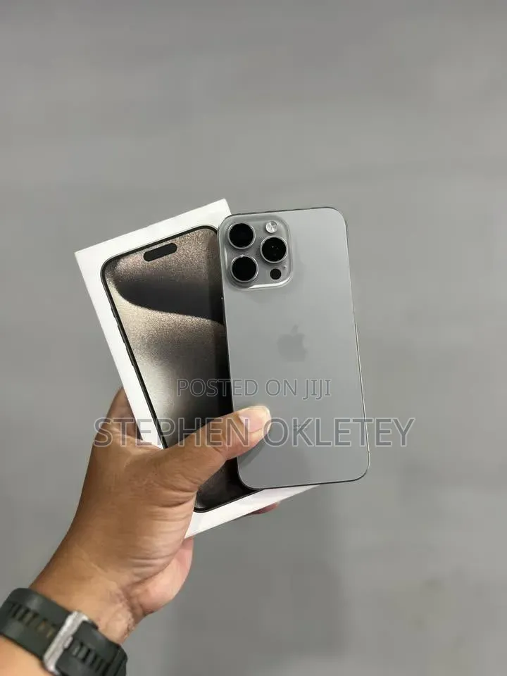 Apple iPhone 15 Pro Max 256 GB Silver