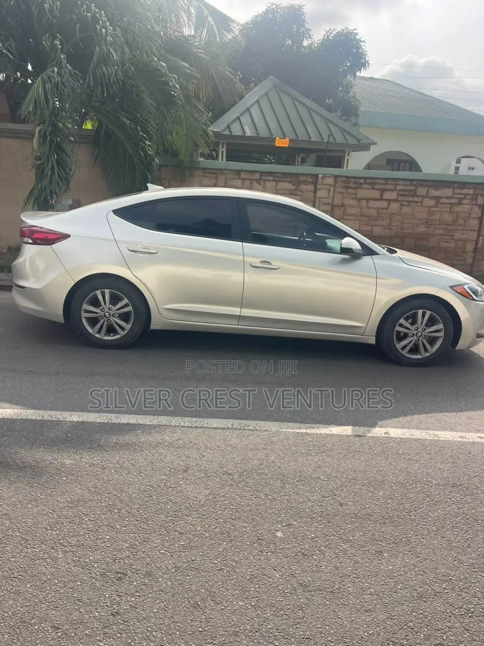 Hyundai Elantra SEL 2018 Gold