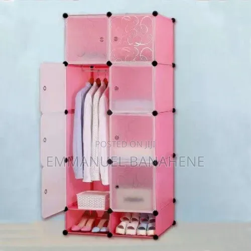 2 1n 1 Wadrobe or 8 Cubes
