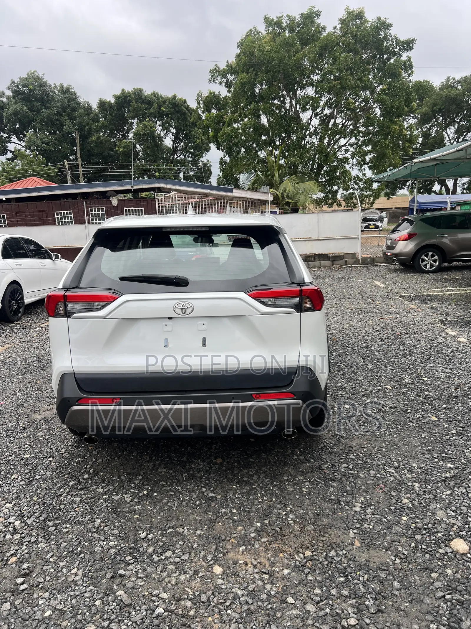 Toyota RAV4 2023 White