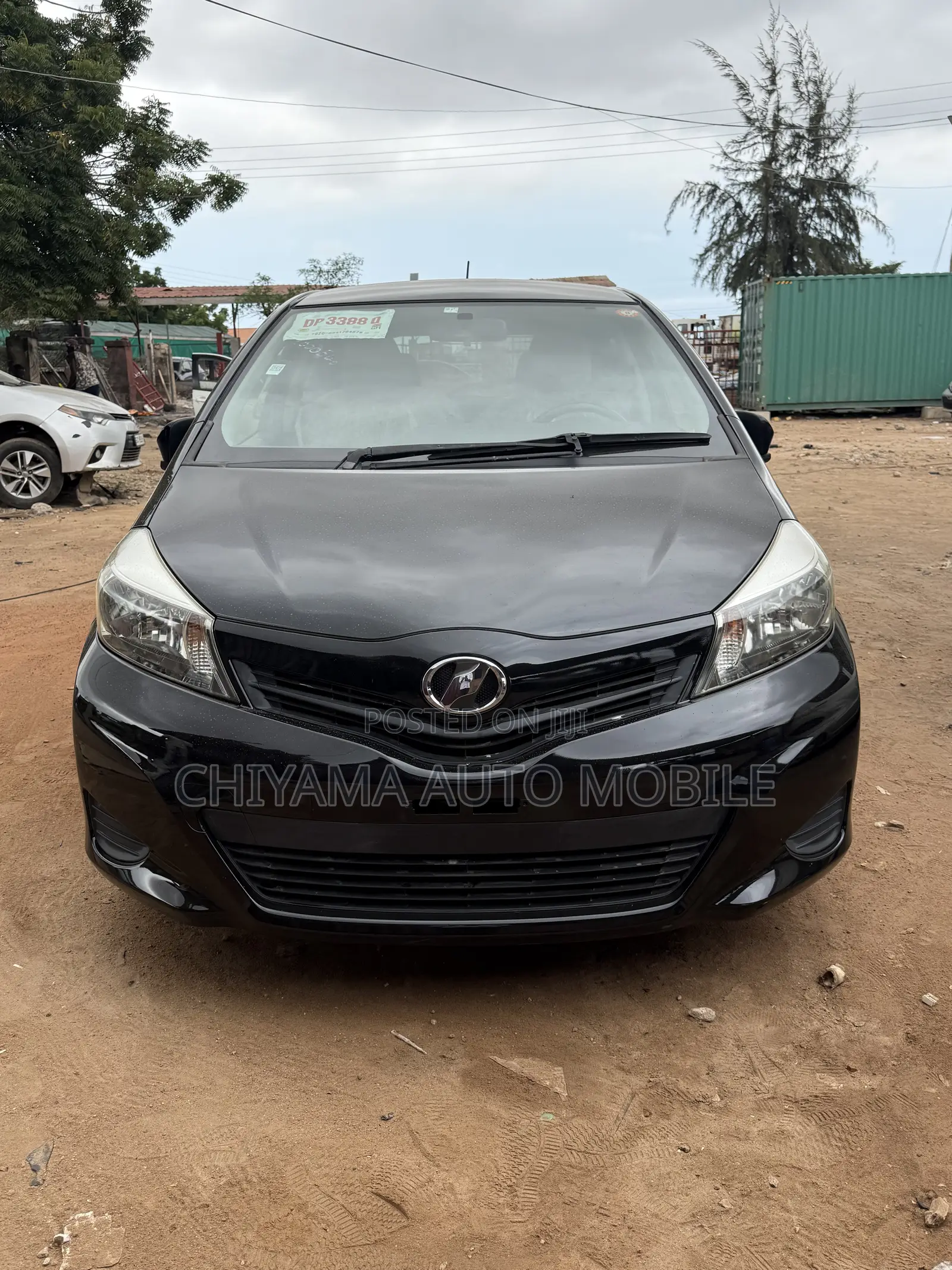 Toyota Vitz 2011 Black