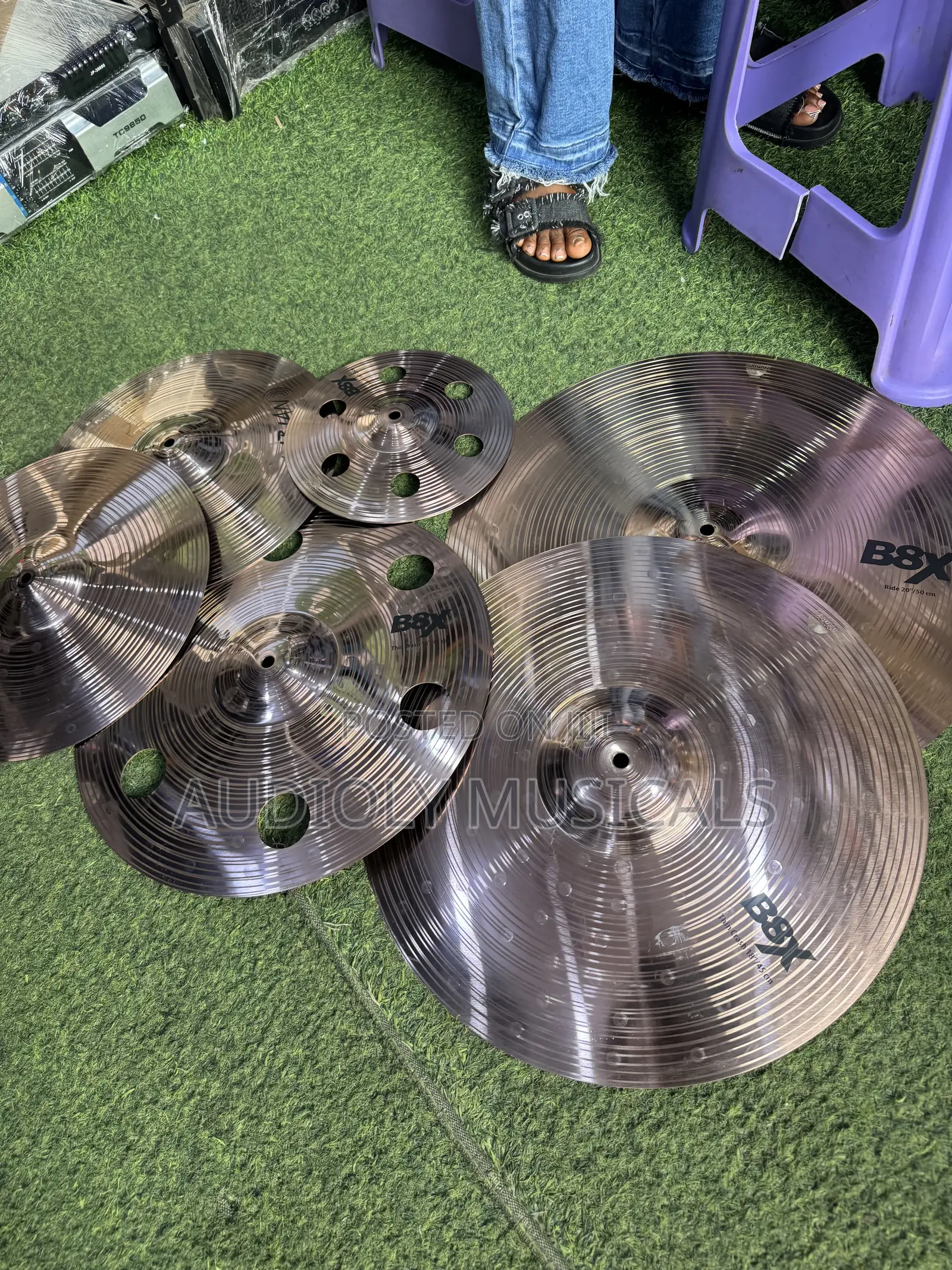 B8X Sabian -5-Set Cymbals With 20, 18,16, 12 and 10splash