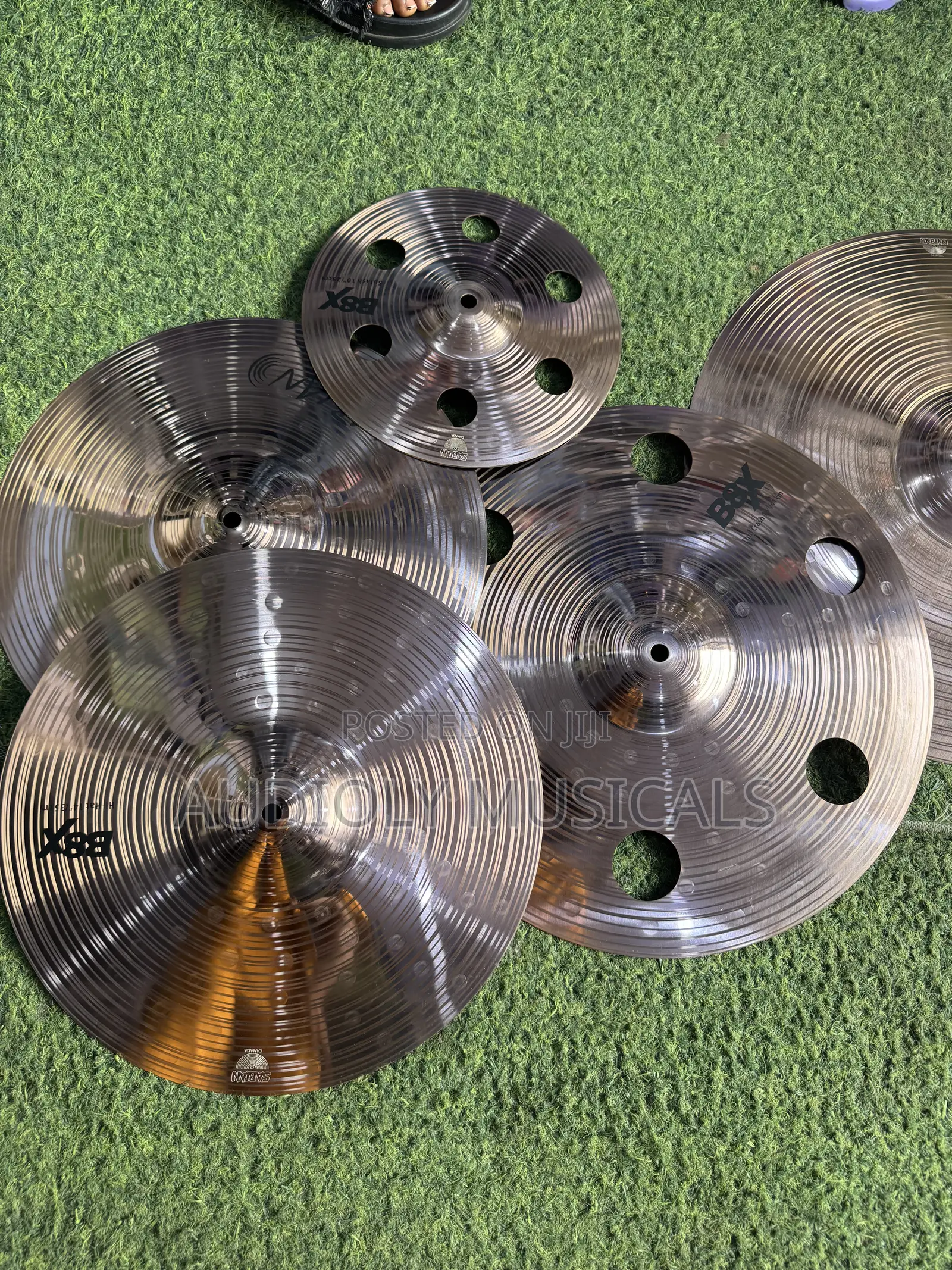 B8X Sabian -5-Set Cymbals With 20, 18,16, 12 and 10splash