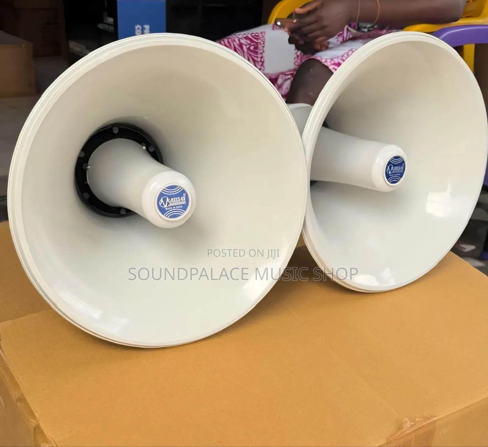 MAXX-ON UHC-30 PA/Car Horn Speaker
