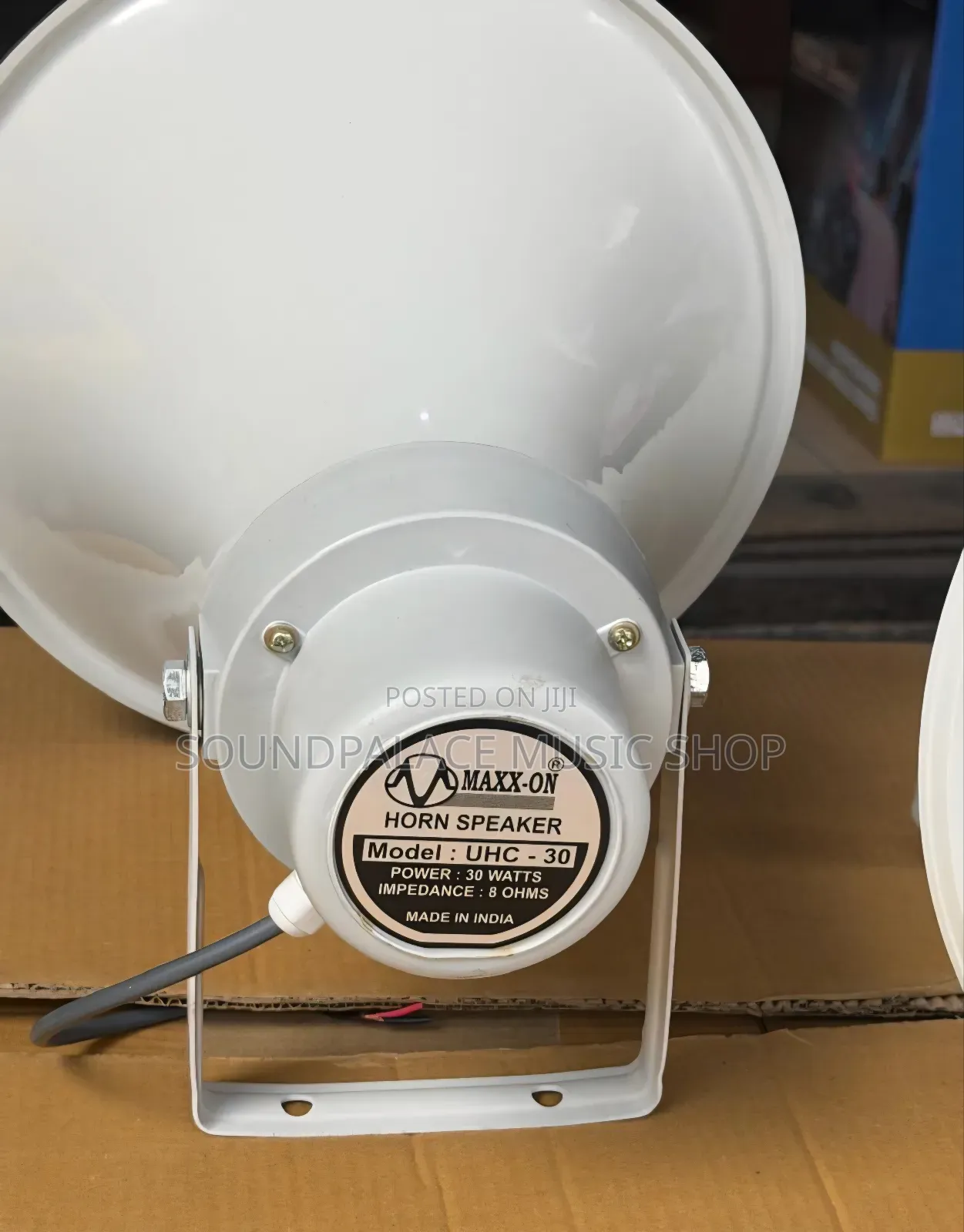 MAXX-ON UHC-30 PA/Car Horn Speaker