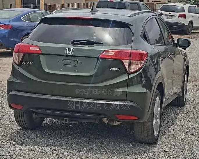 Honda HR-V 4dr SUV (1.5L 4cyl CVT) 2016 Green