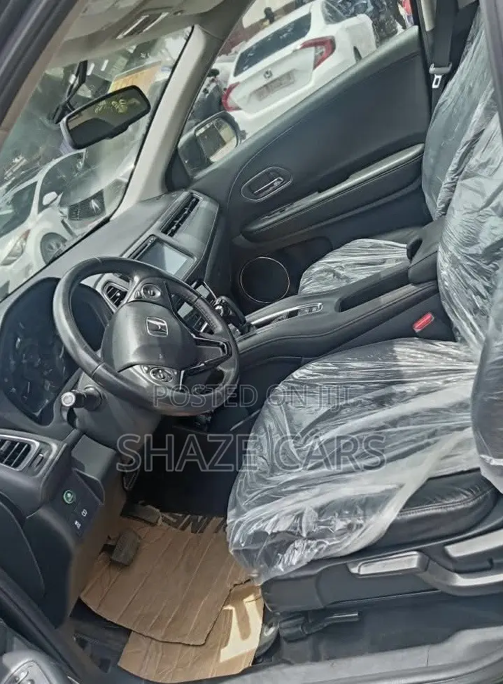 Honda HR-V 4dr SUV (1.5L 4cyl CVT) 2016 Green