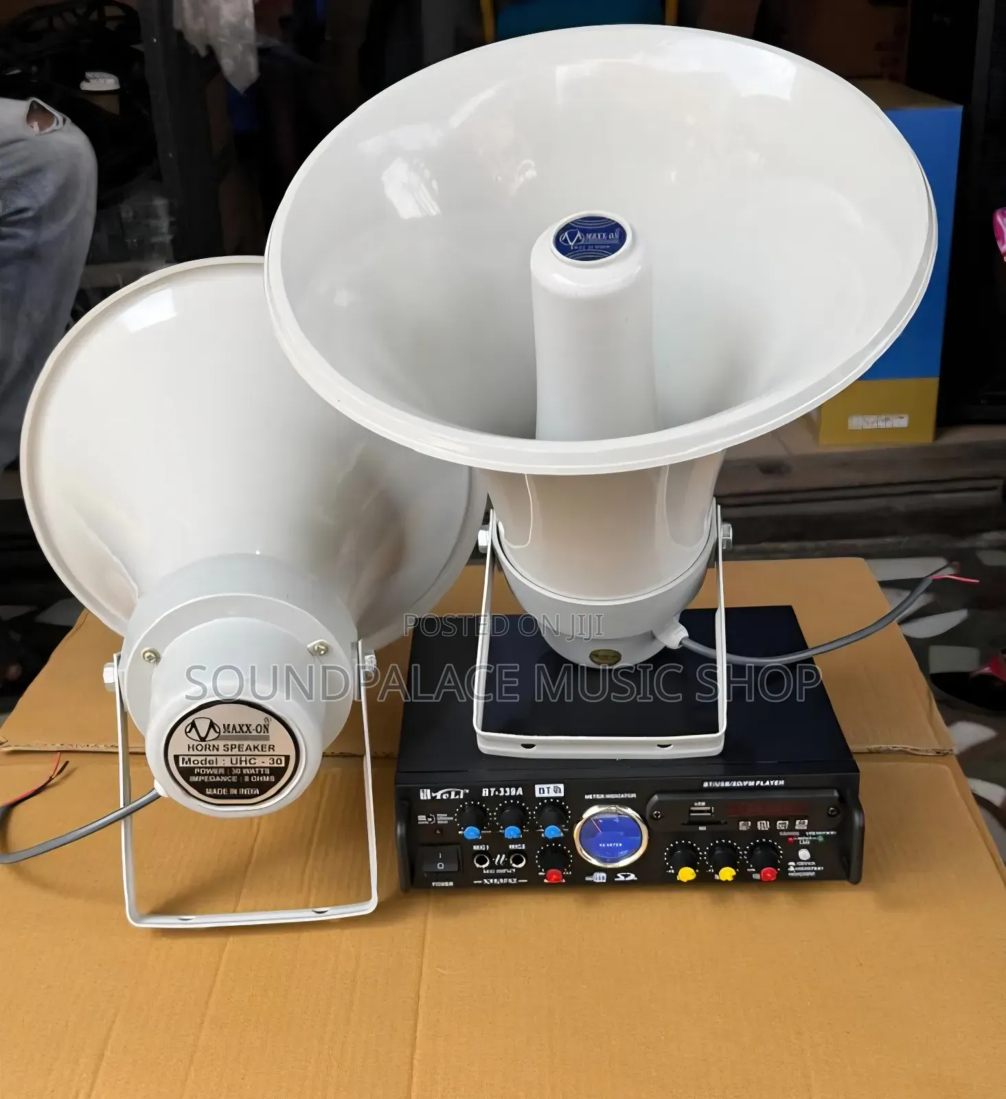 Maxx-on UHC-30 PA Horn Speaker and Amplifier Set