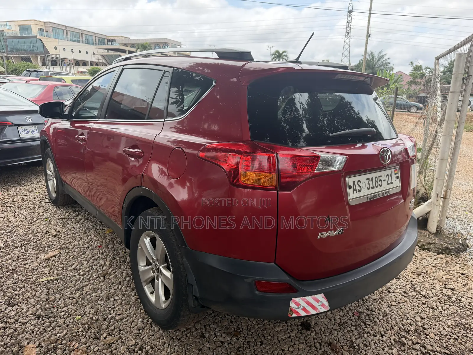 Toyota RAV4 XLE 4dr SUV (2.5L 4cyl 6A) 2015 Red
