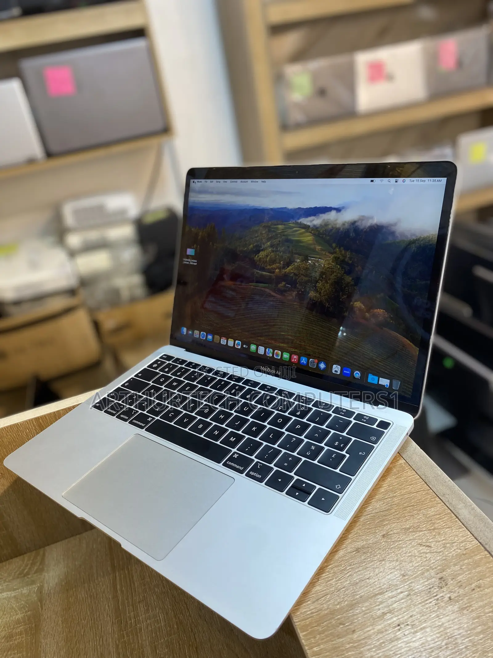 Laptop Apple MacBook Air 2018 8GB Intel Core i5 SSD 256GB