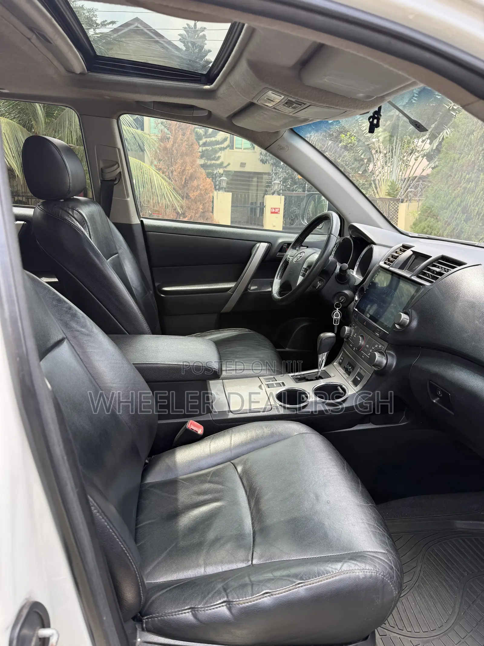 Toyota Highlander Limited 2012 White
