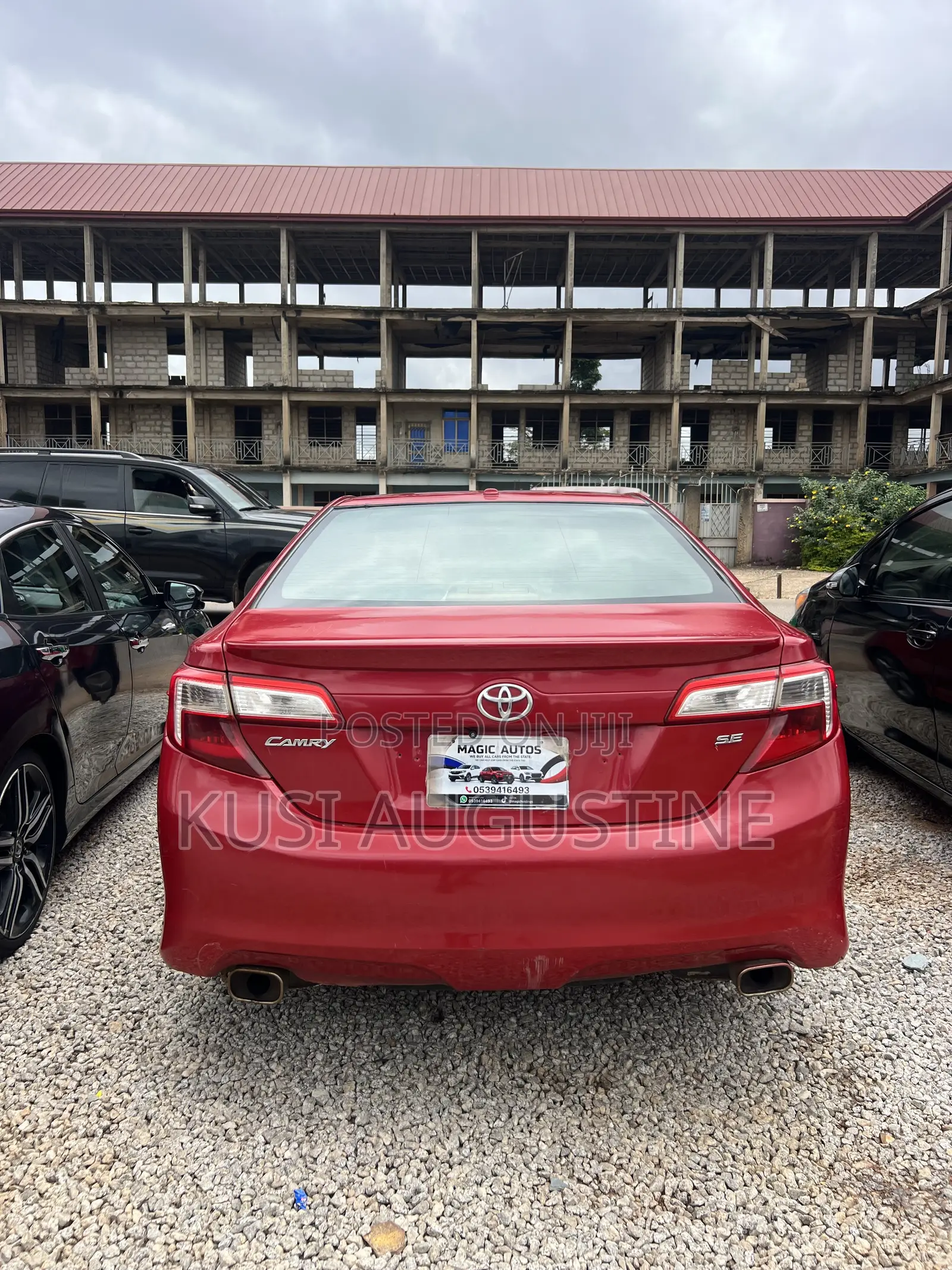 Toyota Camry SE 4dr Sedan (2.5L 4cyl 6A) 2013 Red