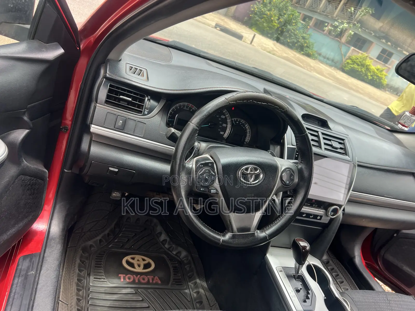 Toyota Camry SE 4dr Sedan (2.5L 4cyl 6A) 2013 Red