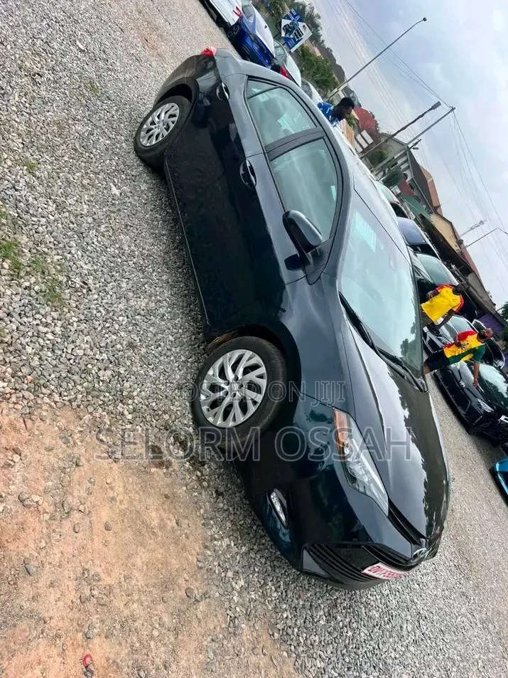 Toyota Corolla 2018 Black