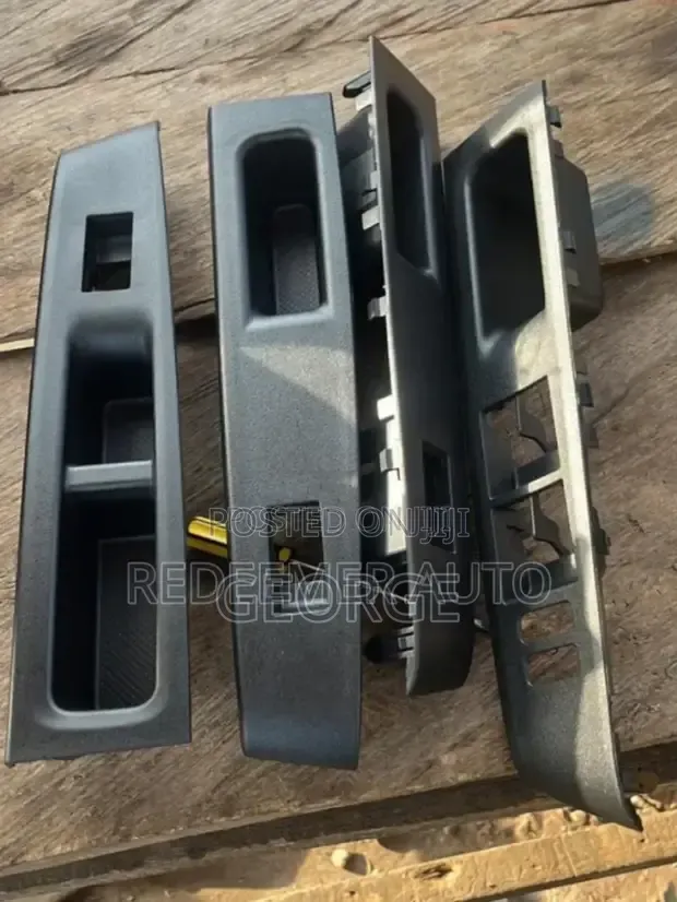 Toyota Vizt Power Window Switches Case