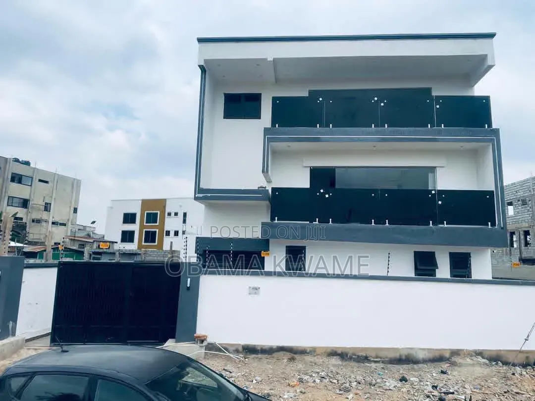 3bdrm House in Laryea Homes, School Junction for sale
