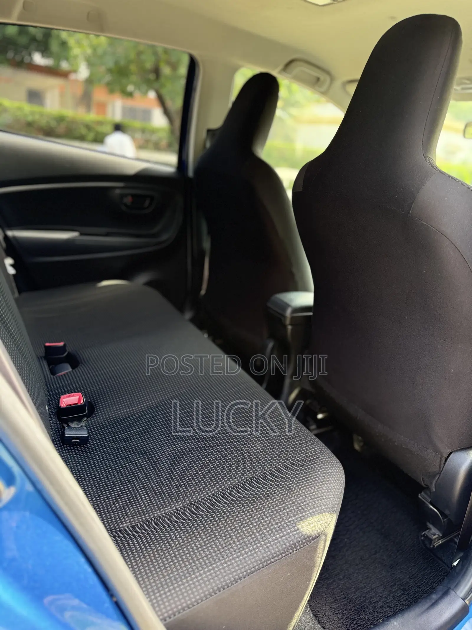 Toyota Vitz 1.3 FWD 5dr 2015 Blue