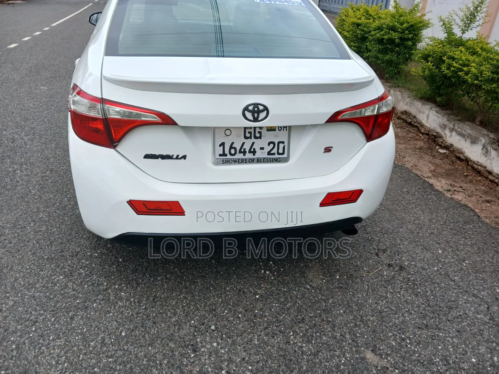 Toyota Corolla 2015 White