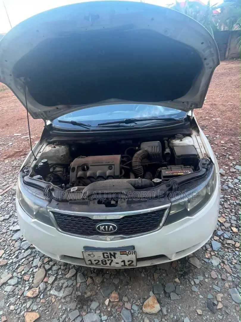 Kia Cerato 2011 White