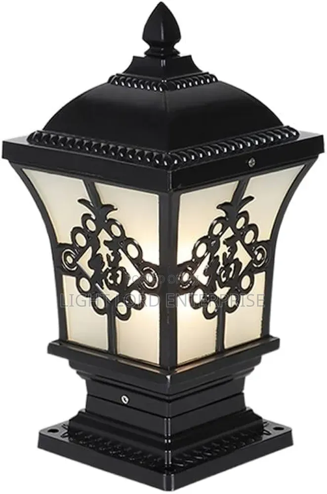 Skubu Standing Pilar Gate Light