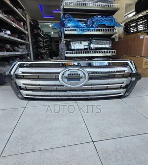 Toyota Landcruiser 2016 -2021 Executive Front Grill