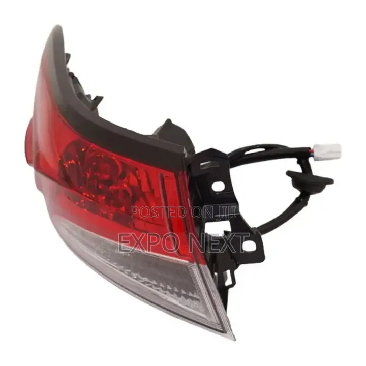 Tail Light Driver Side Outer LED Toyota Corolla 2020-2021 LE/SE Sedan