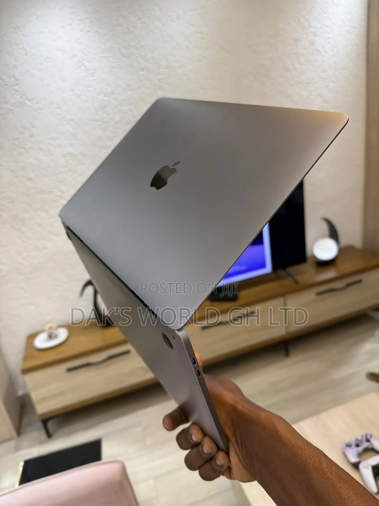 Laptop Apple MacBook Pro 2020 M1 8GB Apple M1 SSD 512GB
