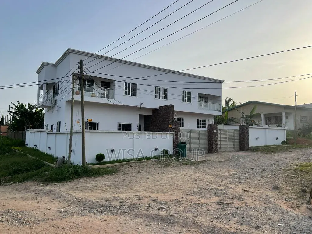 4bdrm Duplex in Wisa Group, Accra Metropolitan for rent