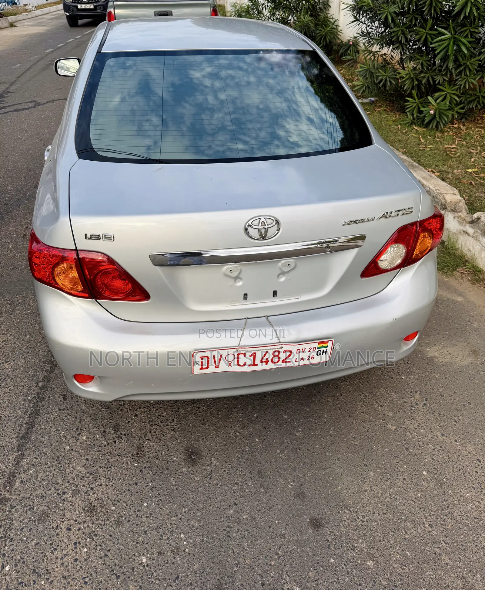 Toyota Corolla 2010 Silver