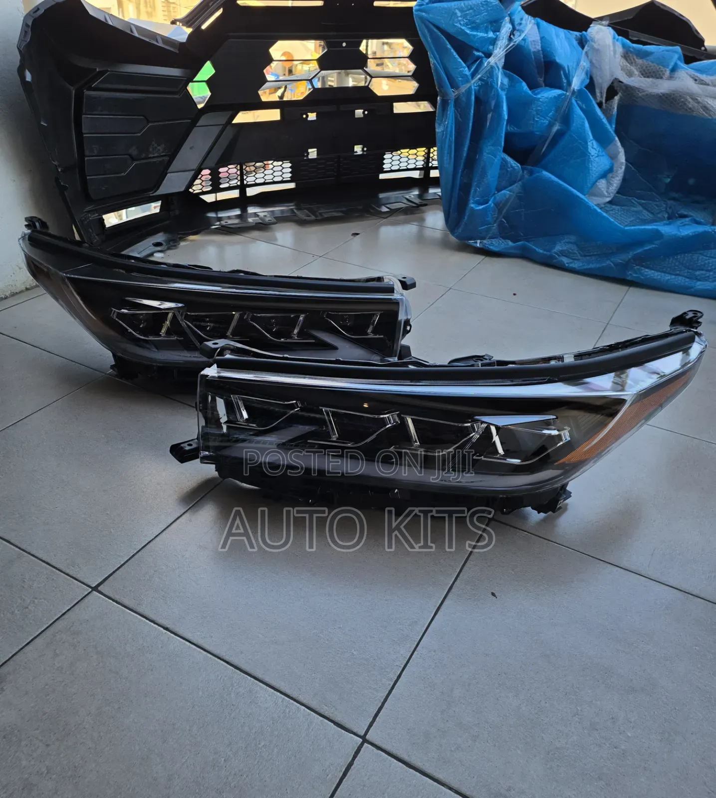 Toyota Highlander 2016-2019 Headlamp 3yokes Available and Affordable