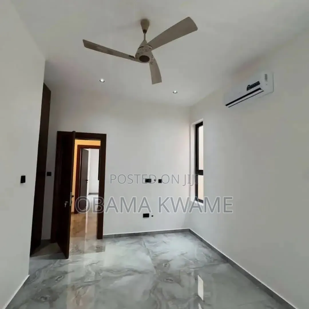 3bdrm House in Laryea Homes, Oyarifa Mall Area for sale