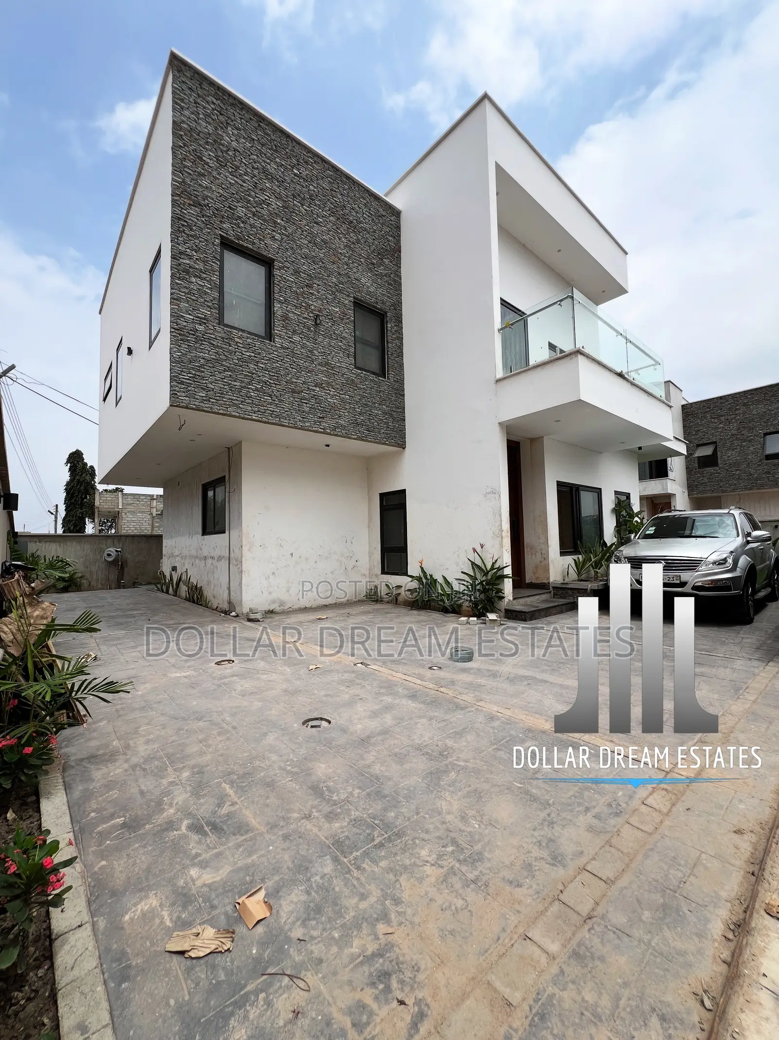4bdrm House in Achimota for sale