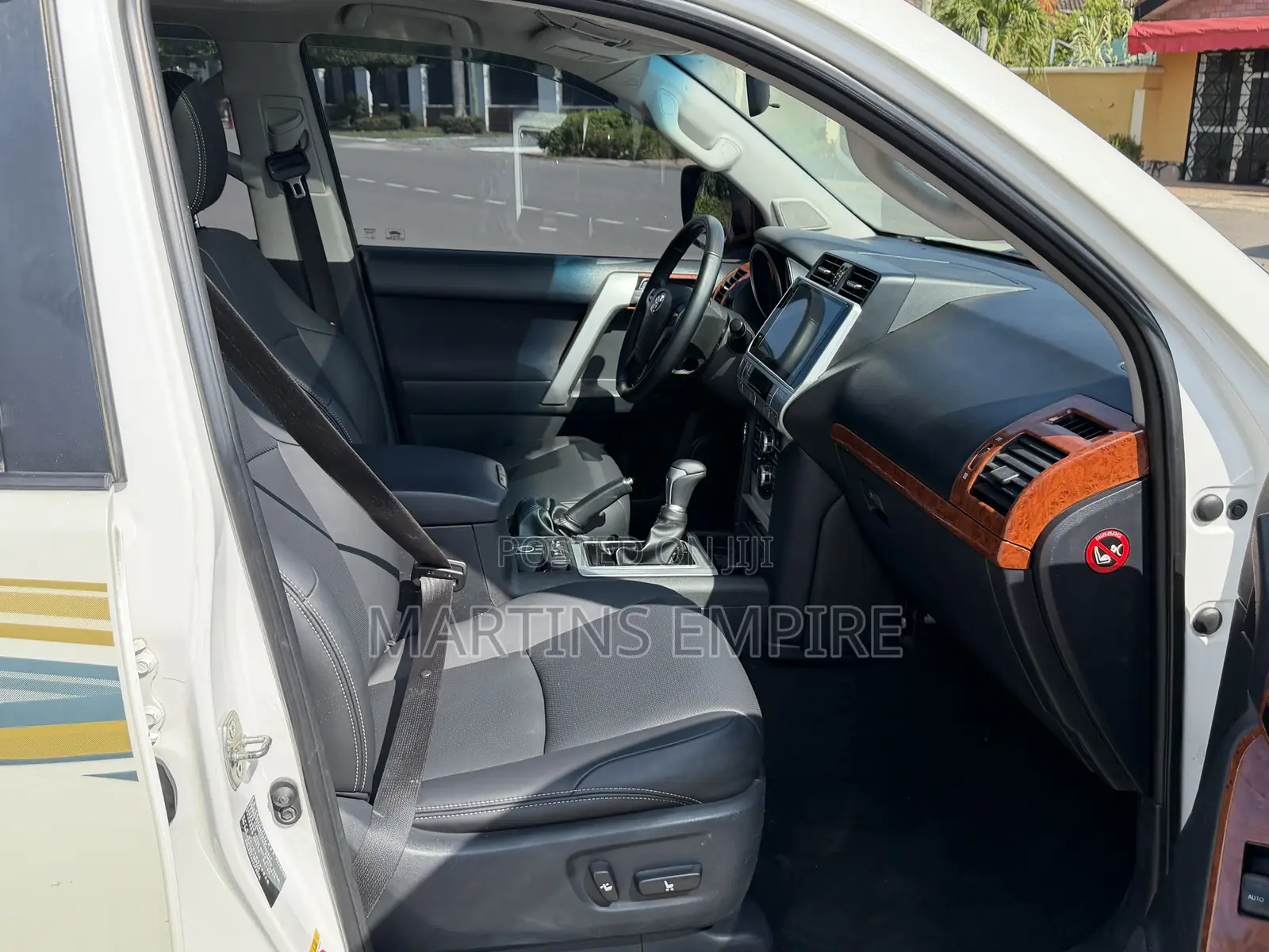 Toyota Land Cruiser Prado 2.7 2019 White