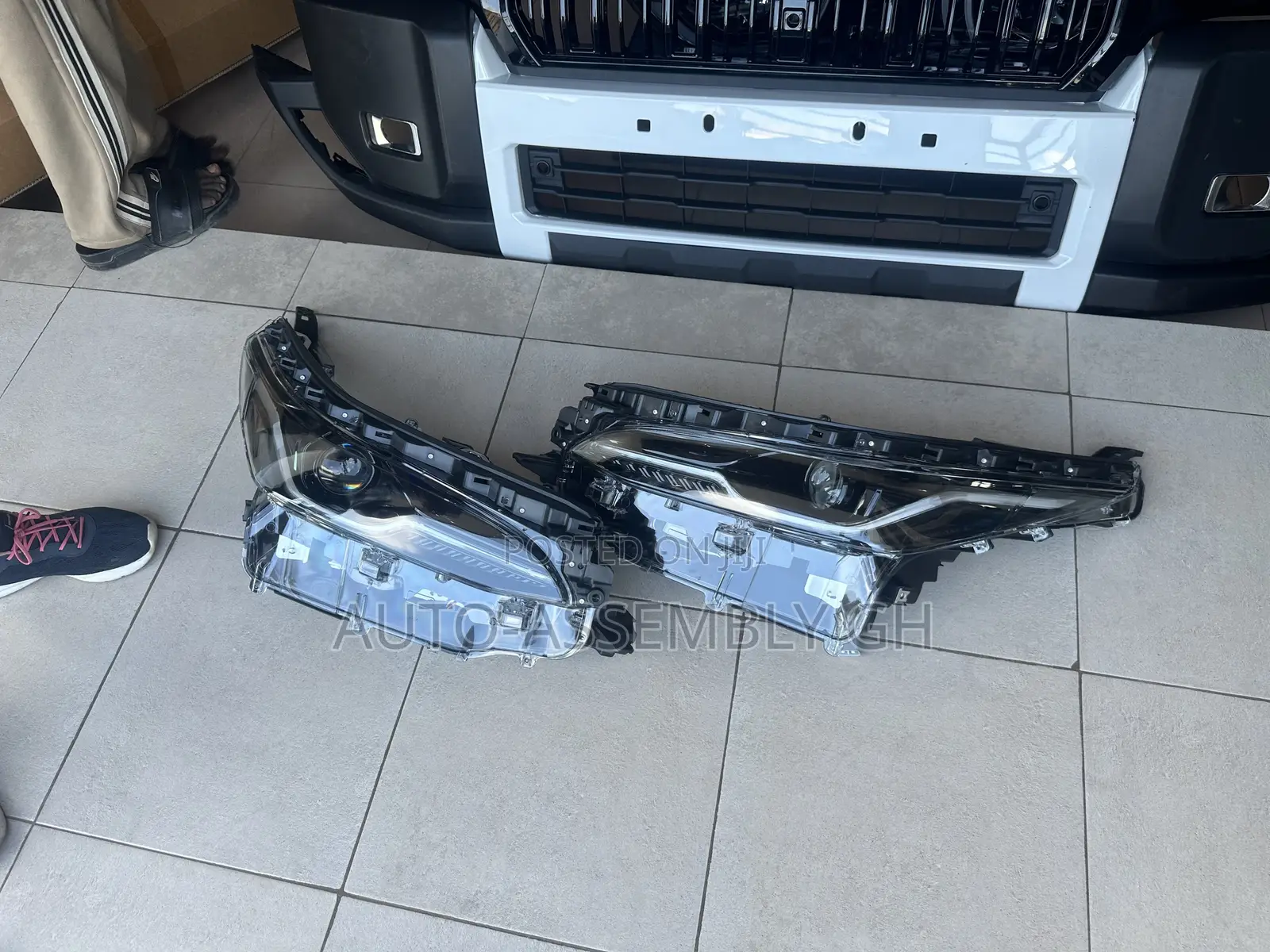 Toyota Fortuner Headlight PAIR 2020,2021,2022,2023,2024,2025,2026