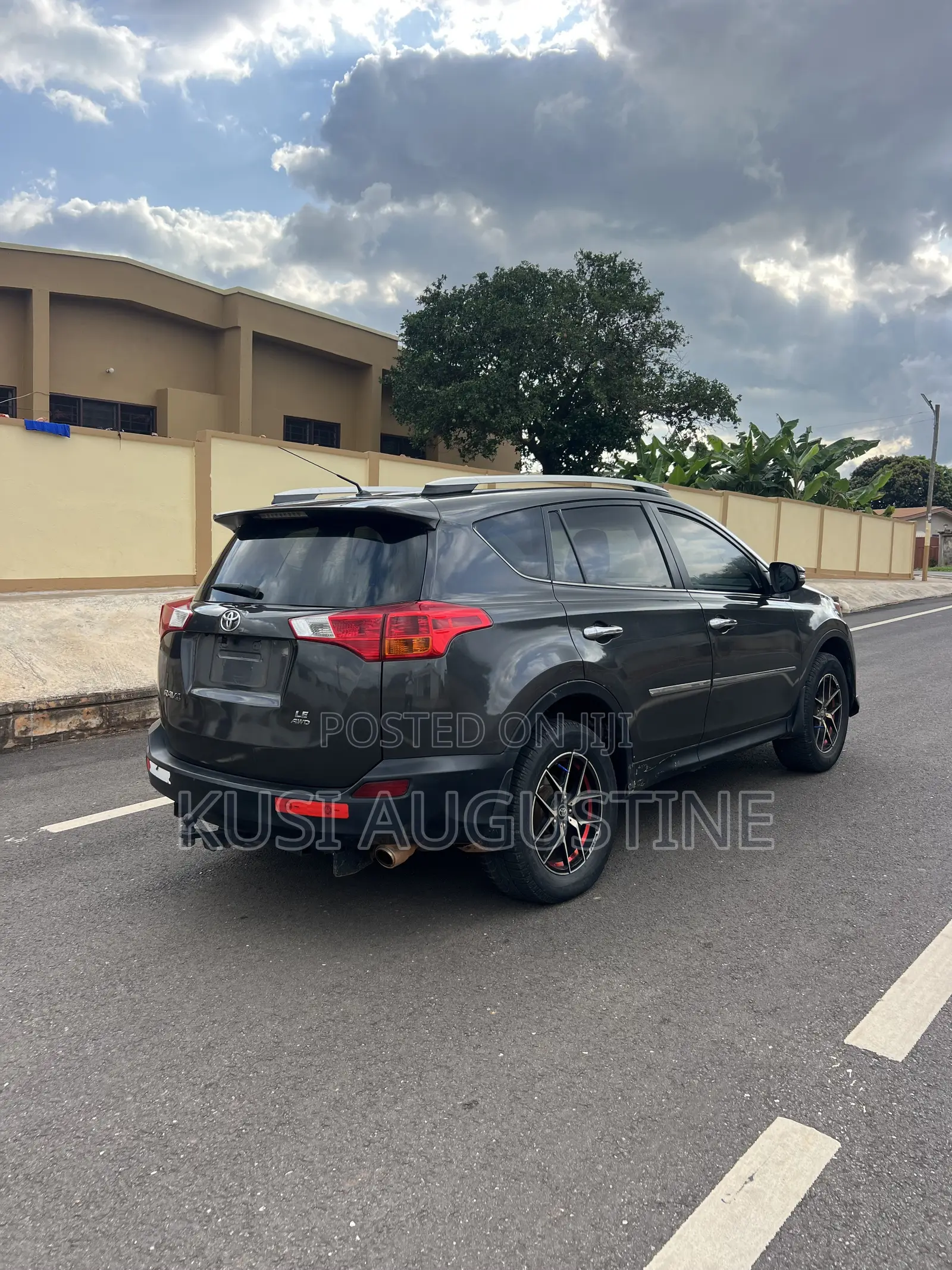 Toyota RAV4 LE 4dr SUV AWD (2.5L 4cyl 6A) 2015 Matt Black