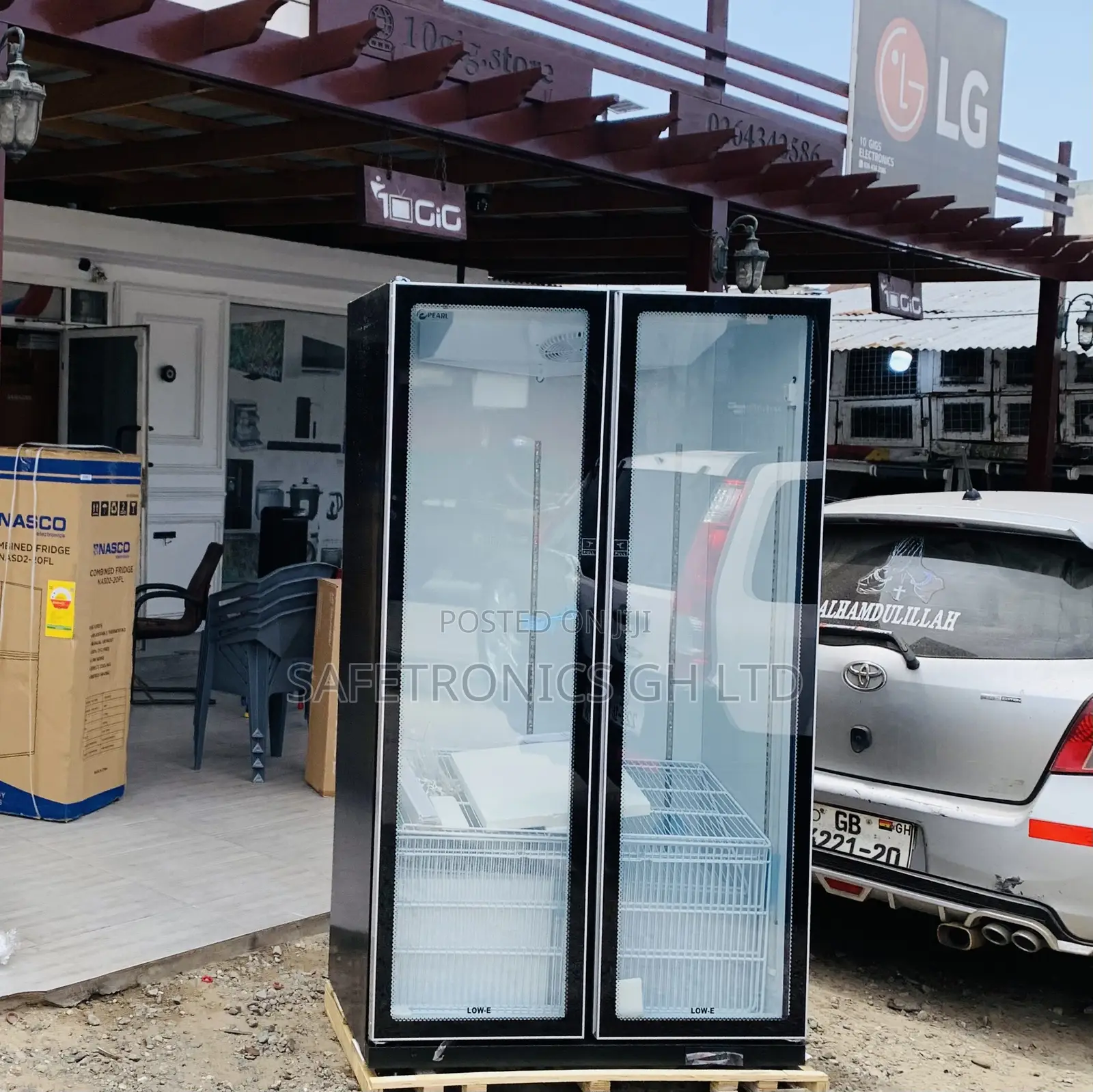 Fast and Top Notch Display Pearl 690 Liters (Black) 2 Doors Fridge