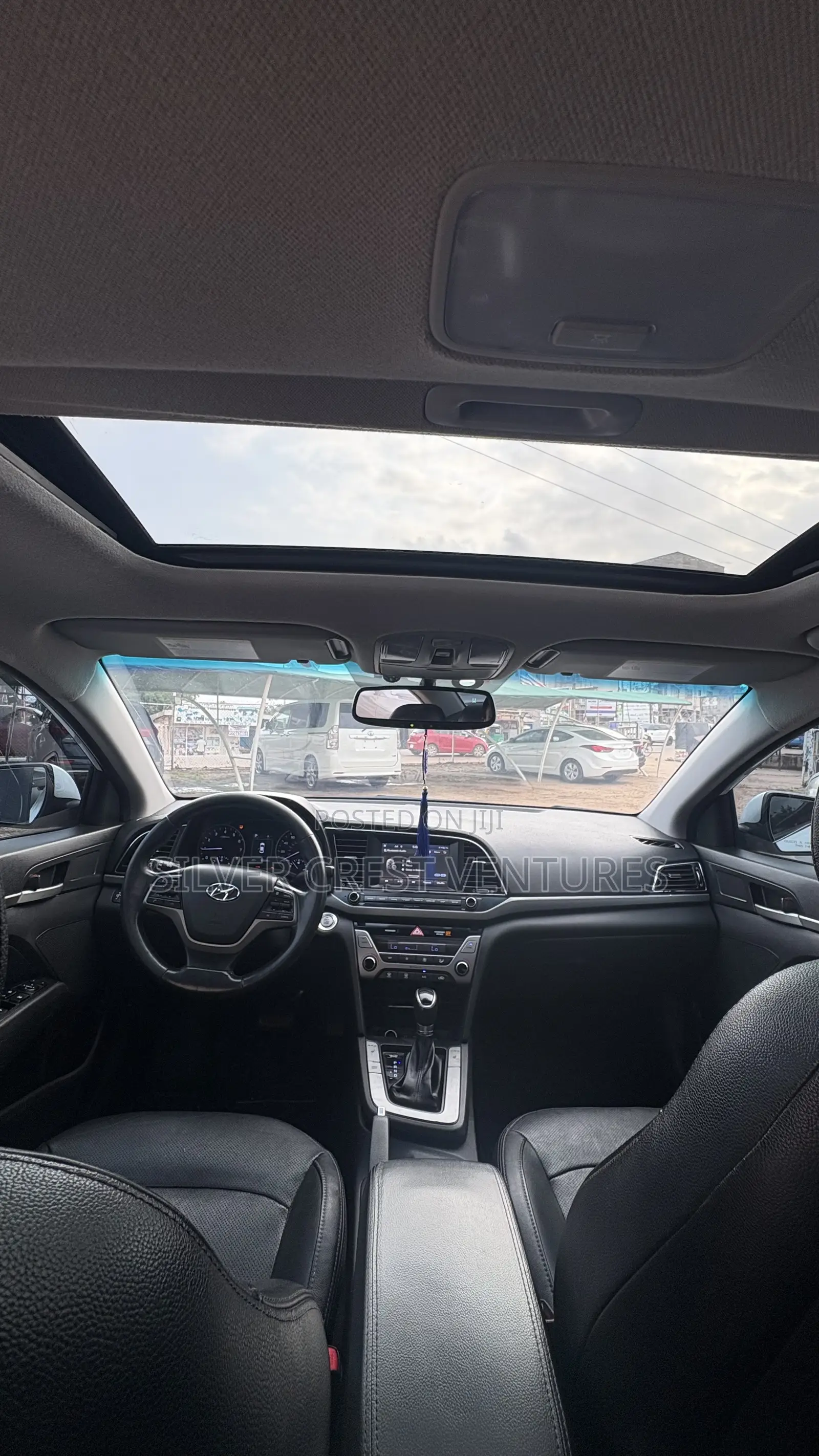 Hyundai Elantra Value Edition Sedan FWD (2.0L 4cyl 6A) 2017 White