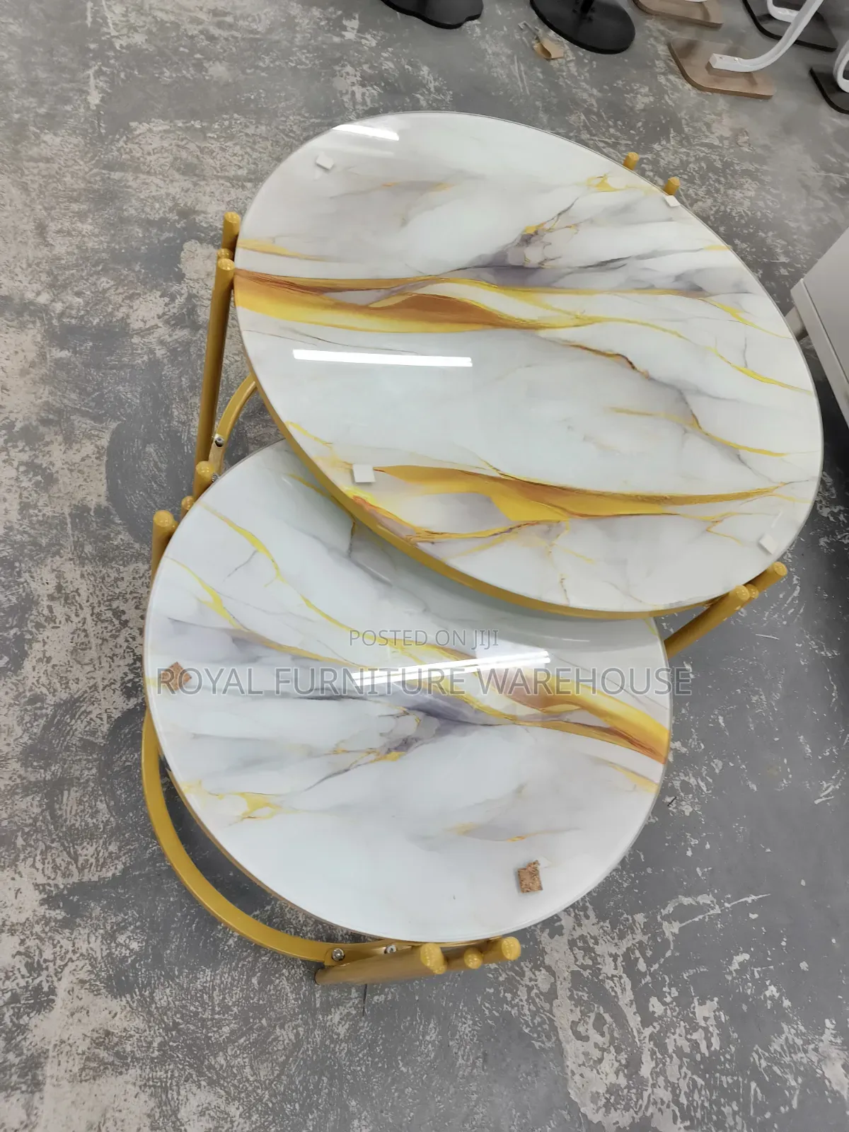 Round Nesting Coffee Table