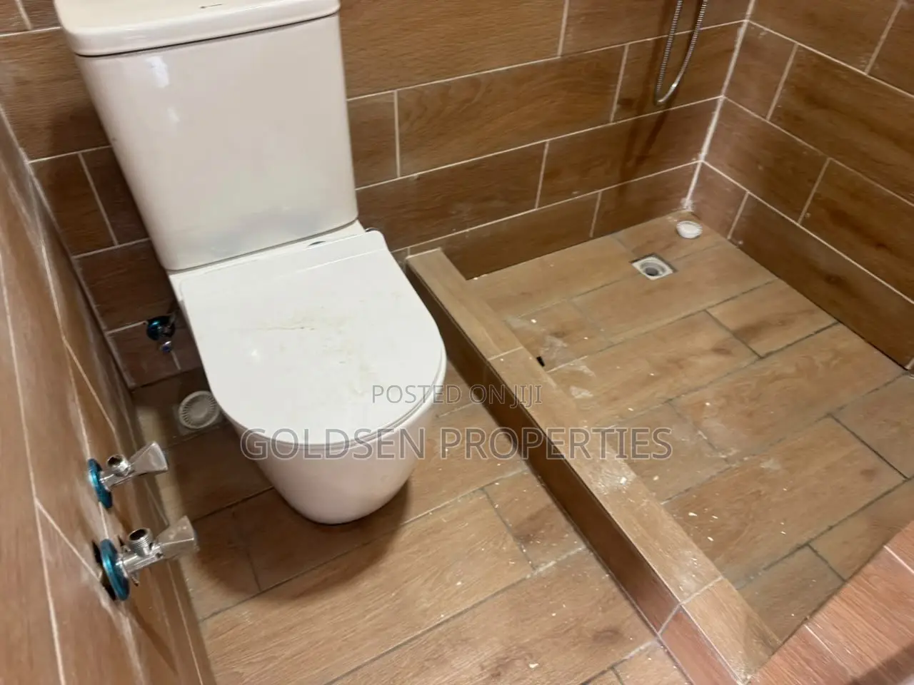 3bdrm House in Mile 7 for rent