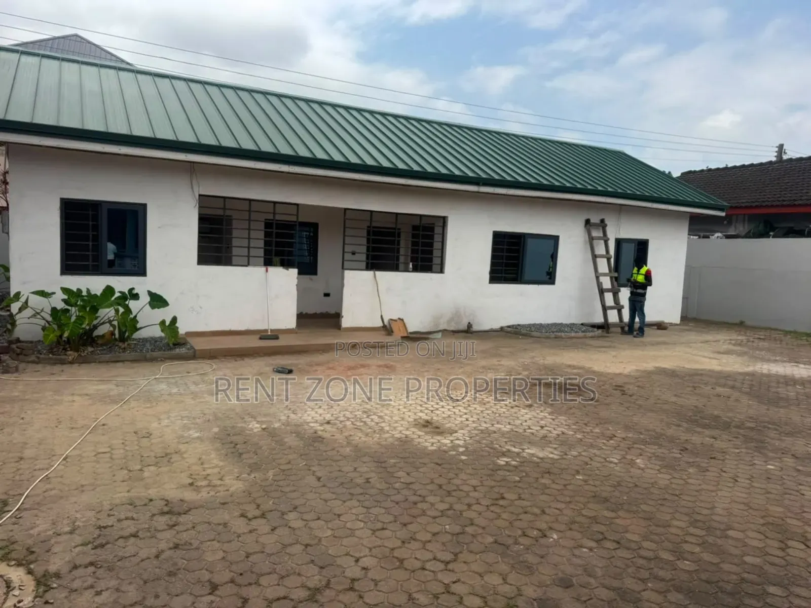 5bdrm House in Achimota for rent
